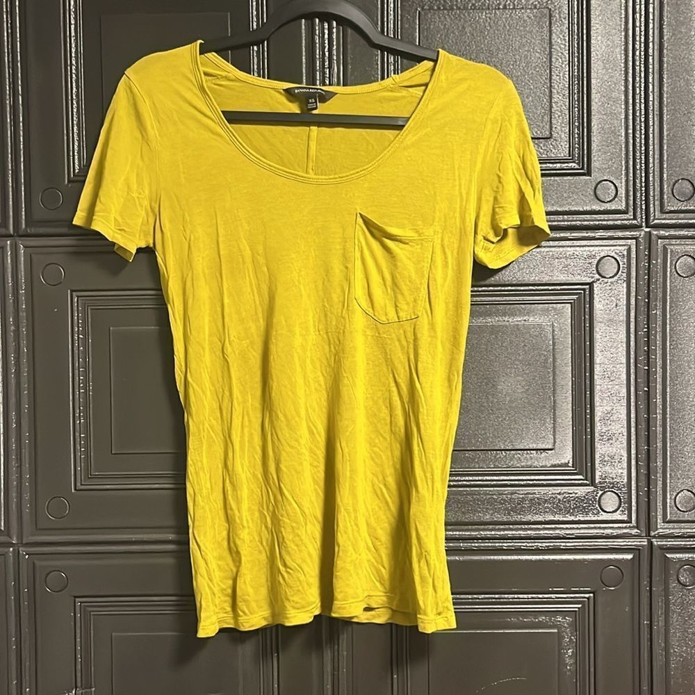 Banana Republic T shirt